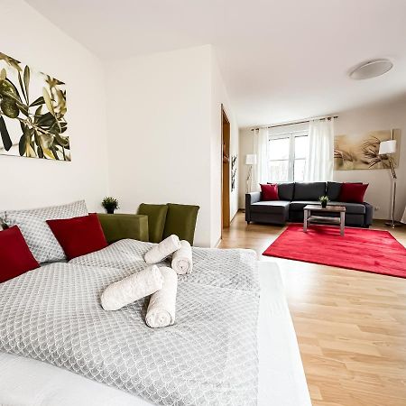 Ambiente-Wohnung - Zentrum Und Park In 5 Minuten Zu Fuss - Parkplatz - Netflix Leipzig Bagian luar foto