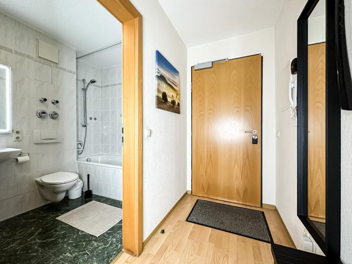 Ambiente-Wohnung - Zentrum Und Park In 5 Minuten Zu Fuss - Parkplatz - Netflix Leipzig Bagian luar foto