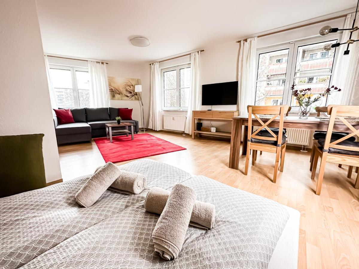 Ambiente-Wohnung - Zentrum Und Park In 5 Minuten Zu Fuss - Parkplatz - Netflix Leipzig Bagian luar foto